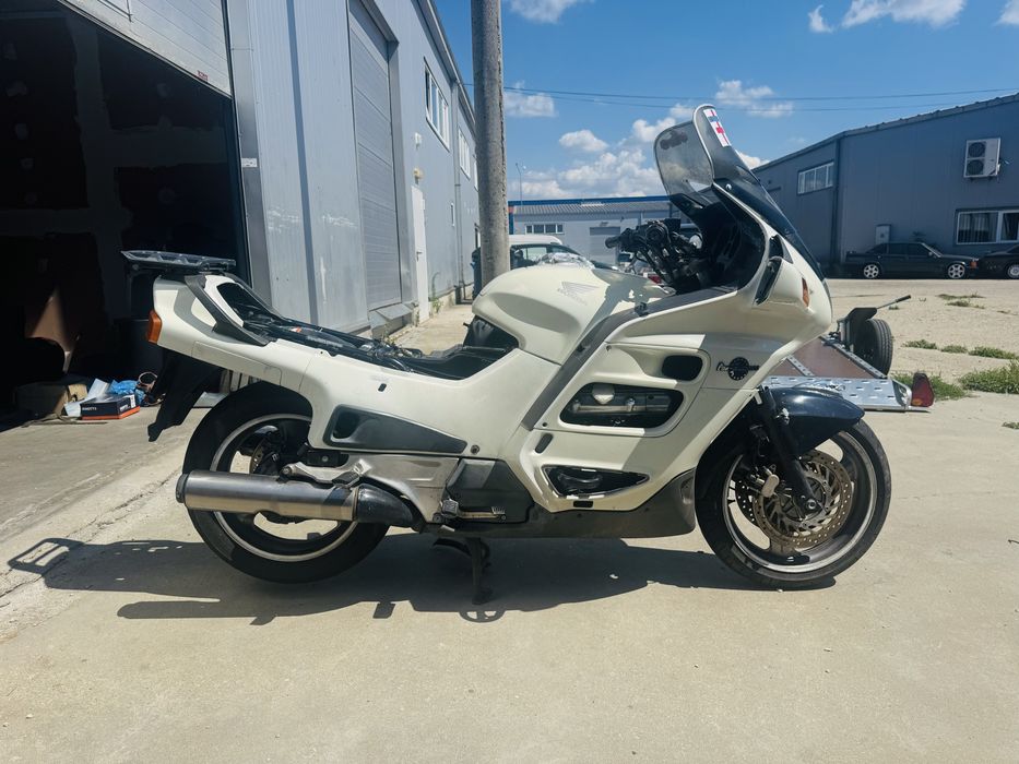 Honda PanEuropean  ST1100 ABS TCS pentru piese sau dezmembrat