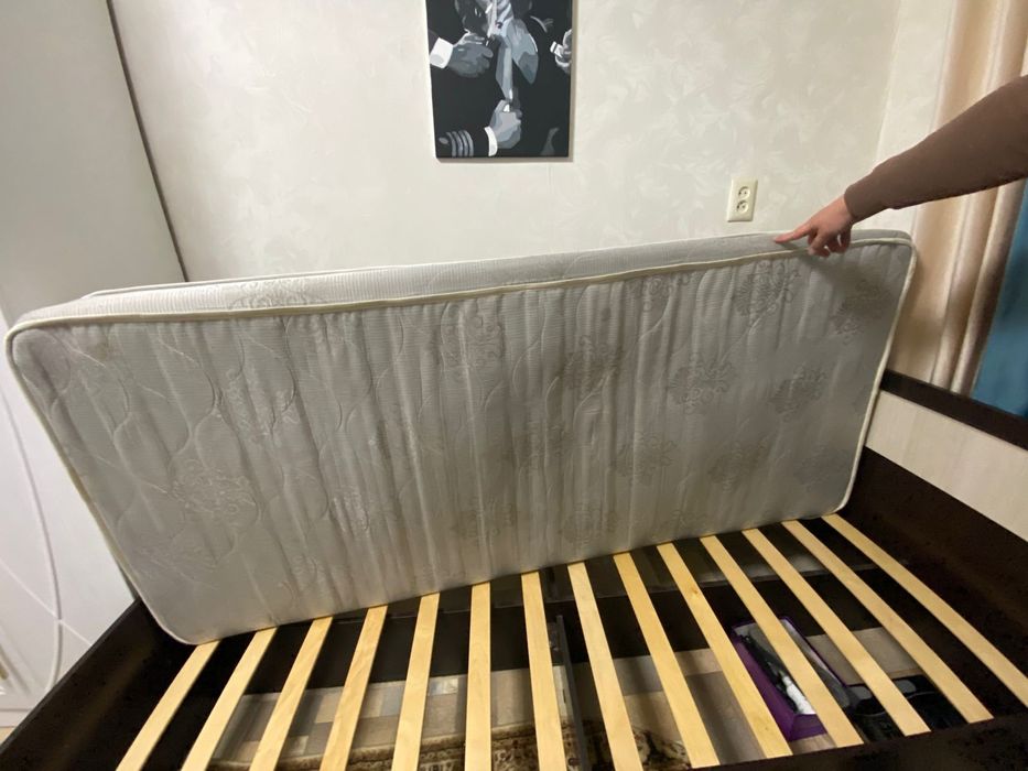 Продам 2 матраса  200*90