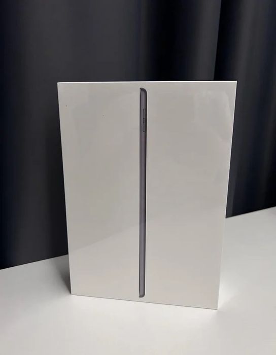 iPad 9th 10.2 inch 64gb WiFi, nou, cutia este sigilata