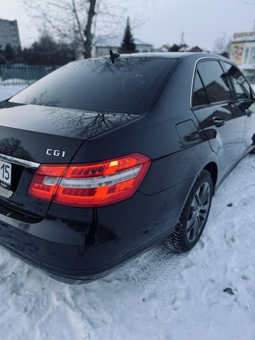 Mercedes-Benz E200, 2010 года