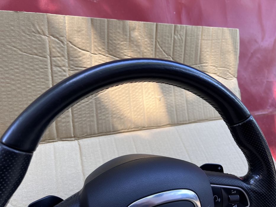 Перфектен волан с пера от Ауди А5 Кю5 Audi A5 Q5