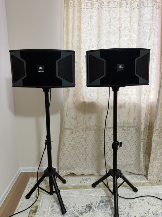 Музыкальный апаратура JBL колонка