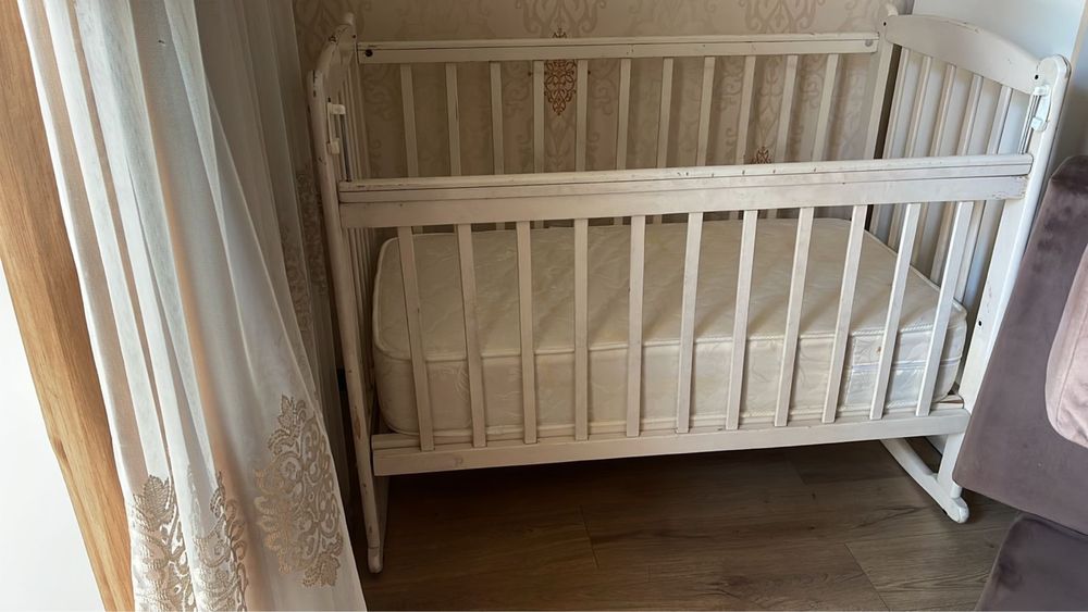 Детская кроватка