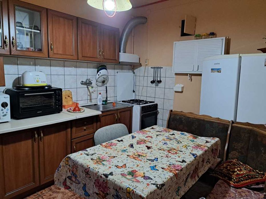 Inchiriez casa Reghin, Central