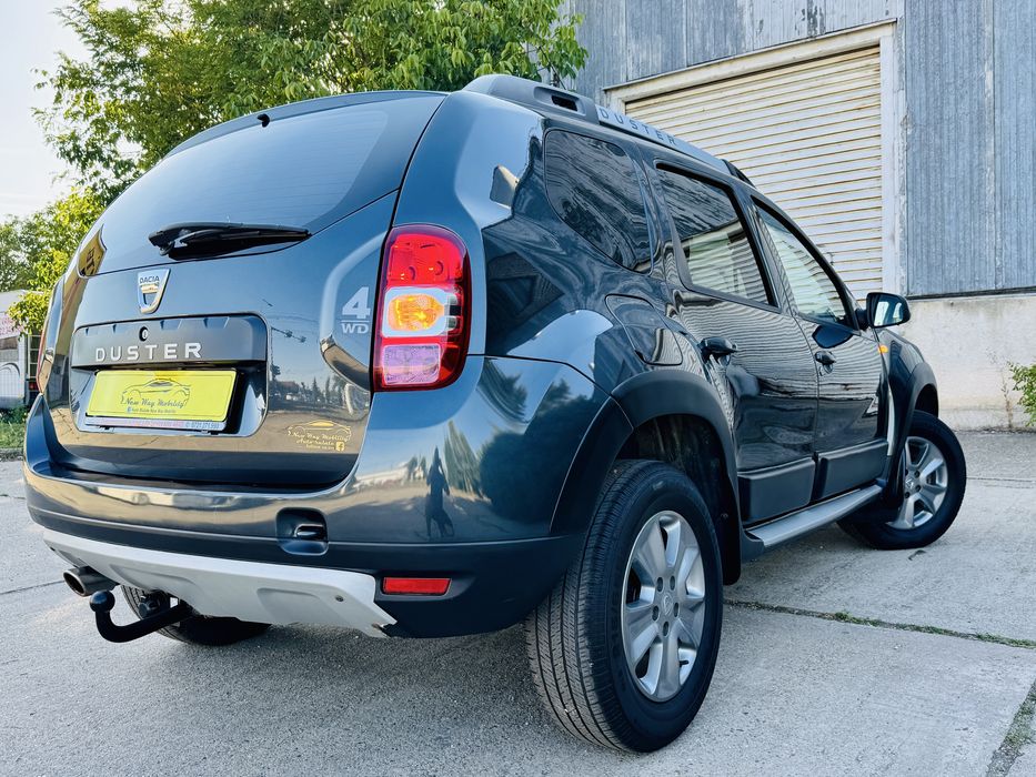 Dacia Duster 4x4 Laureate 1.5 dci , 2016, 166000 km, navigatie, carlig
