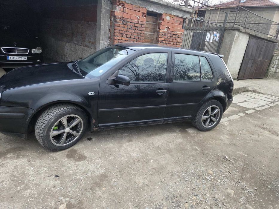 Автомобил Golf 4