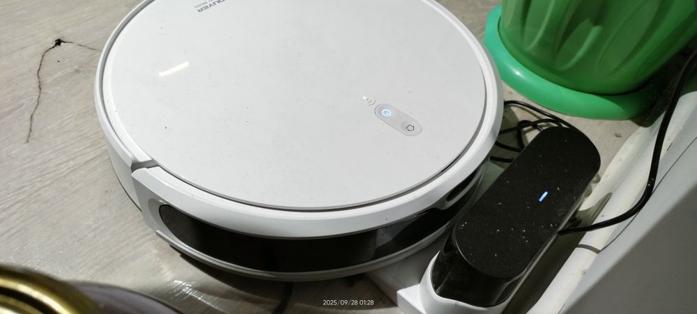 Моющий Робот пылесос TROUVER