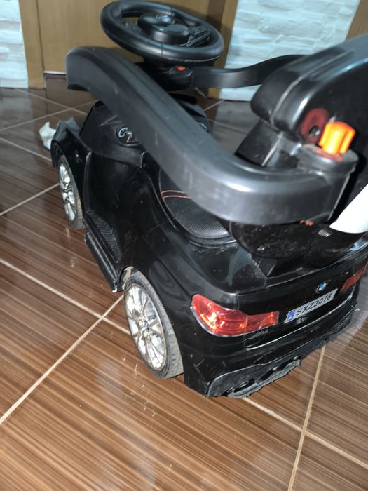 ride on BMW количка за бутане