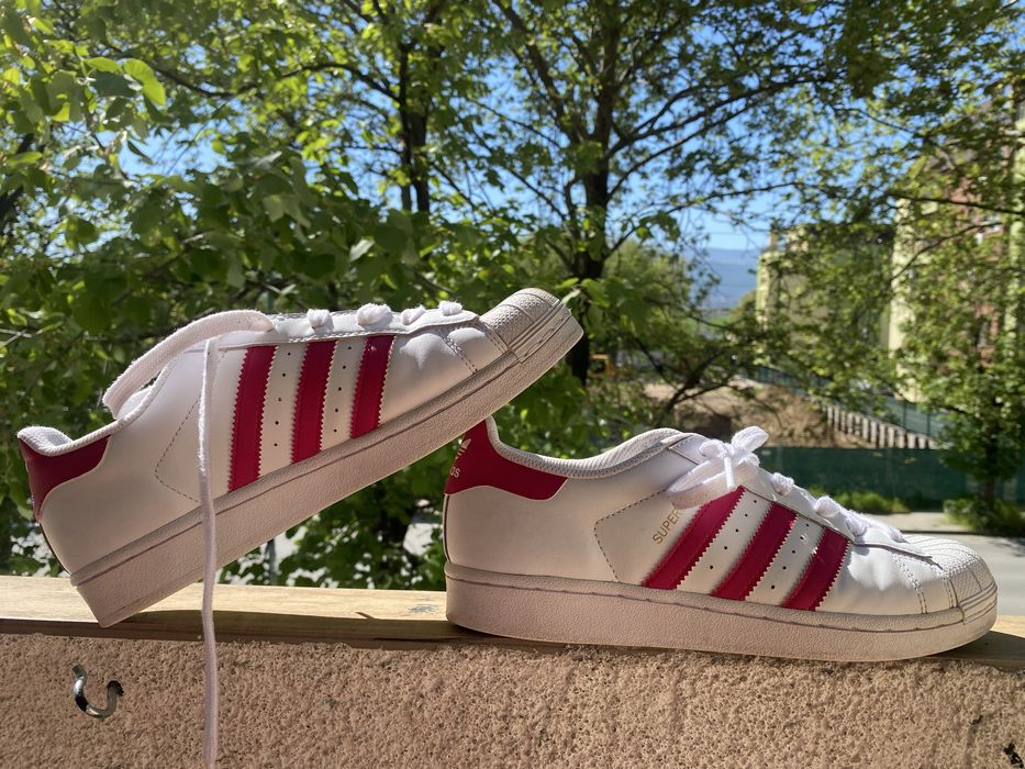Маратонки adidas 38