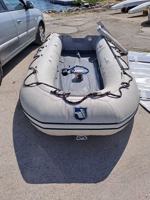 Лодка 3,60 м. надуваемо дъно и кил .