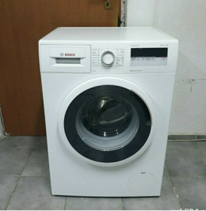 Bosch. 8 kg / A+++ . Impecabilă. WID 390400
