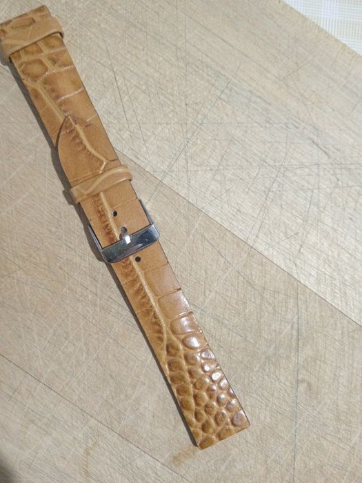 Vând curea ceas  din piele de șarpe 18 mm