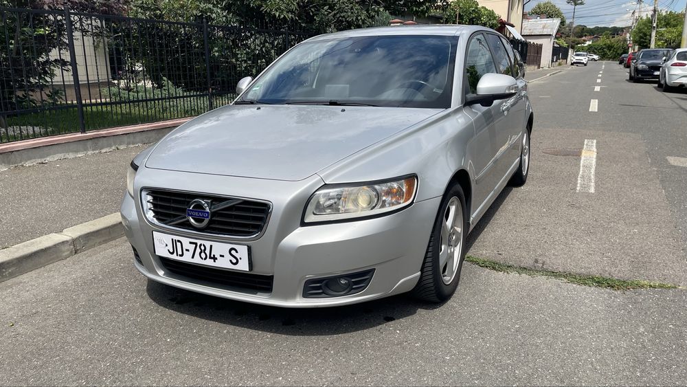 Volvo V50 R-Design