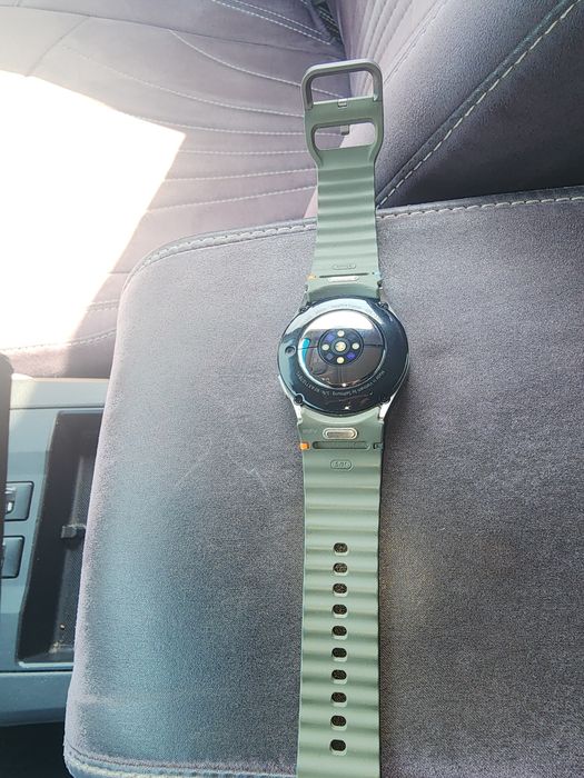 Samsung watch 7 ,