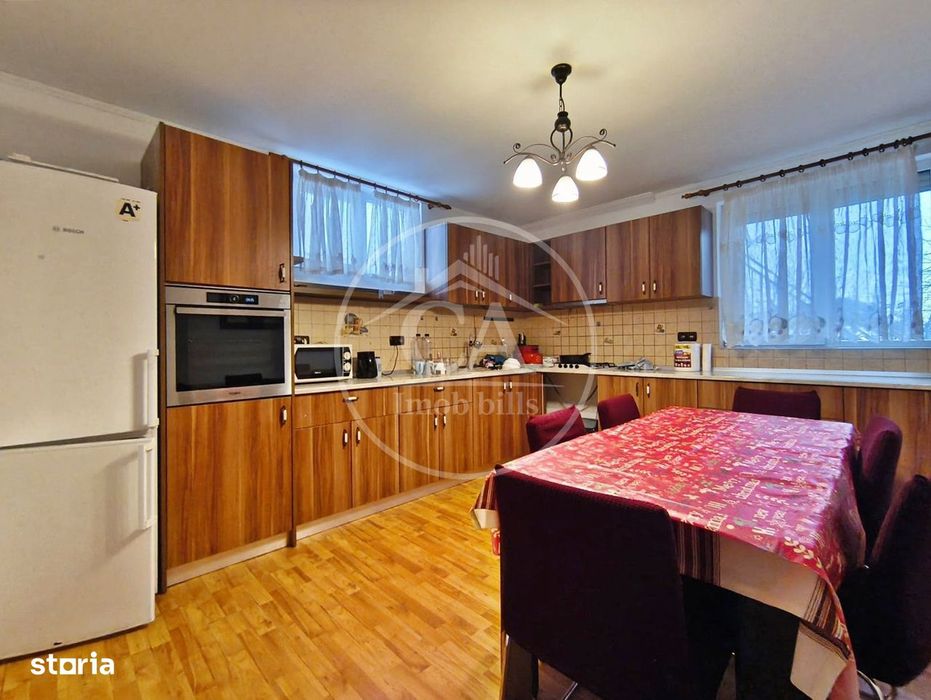 Casa de închiriat cu 6 camere în Cartierul Oncea, Oradea