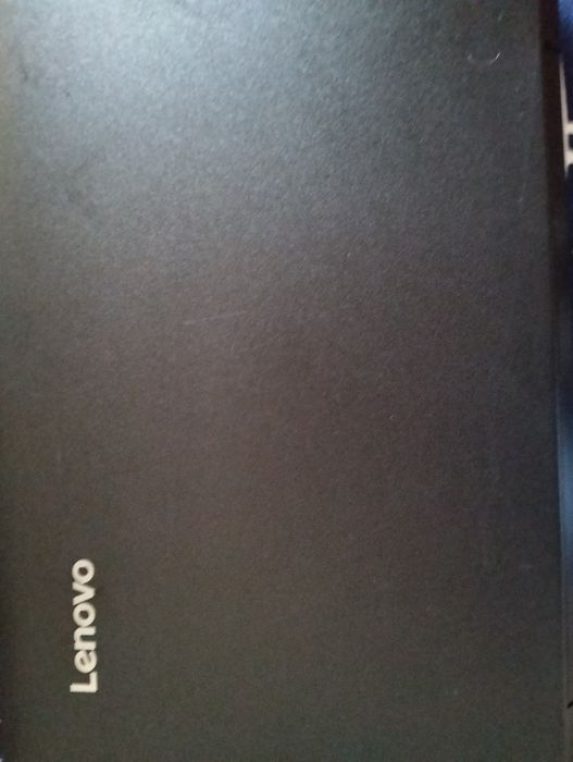 Vând Laptop Lenovo