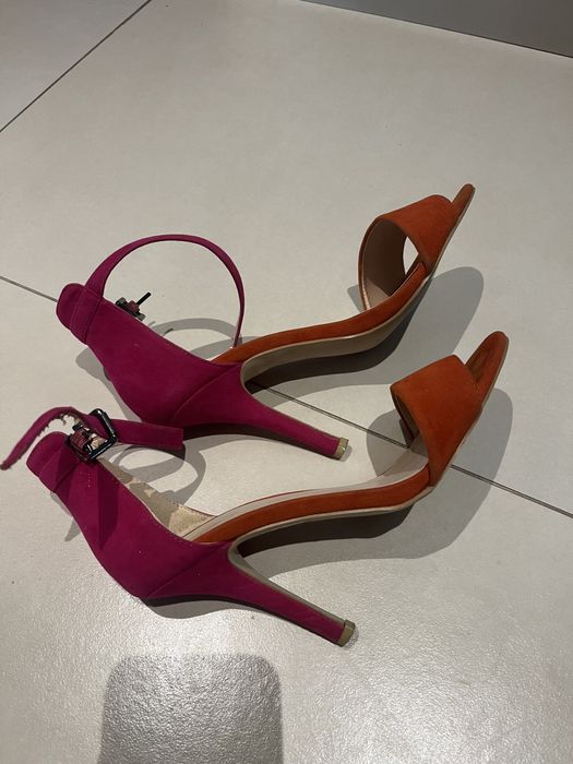 сандали на висок ток, номер 38.