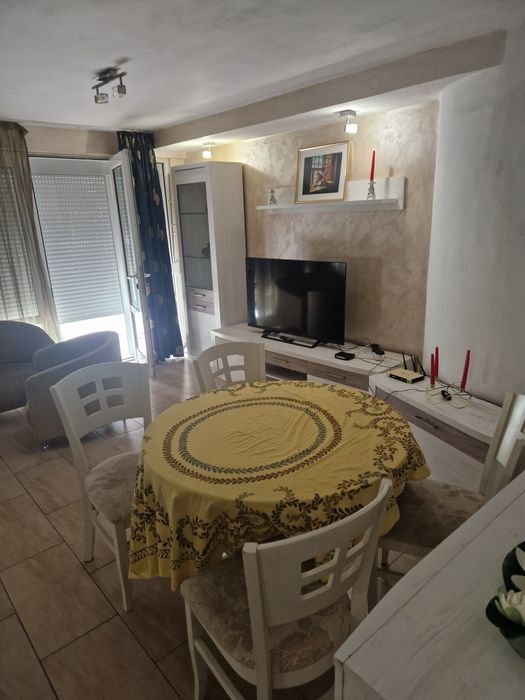 Дава се под наем Тристаен апартамент в Бургас, Лазур - 110 кв.м за 548.25 € - Снимка #10