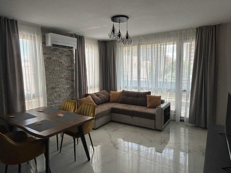 Дава се под наем Двустаен апартамент в Пловдив, Христо Смирненски - 60 кв.м за 600 € - Снимка #1