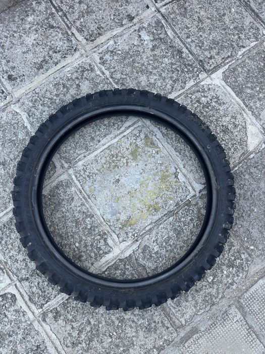 Предна гума за мотокрос