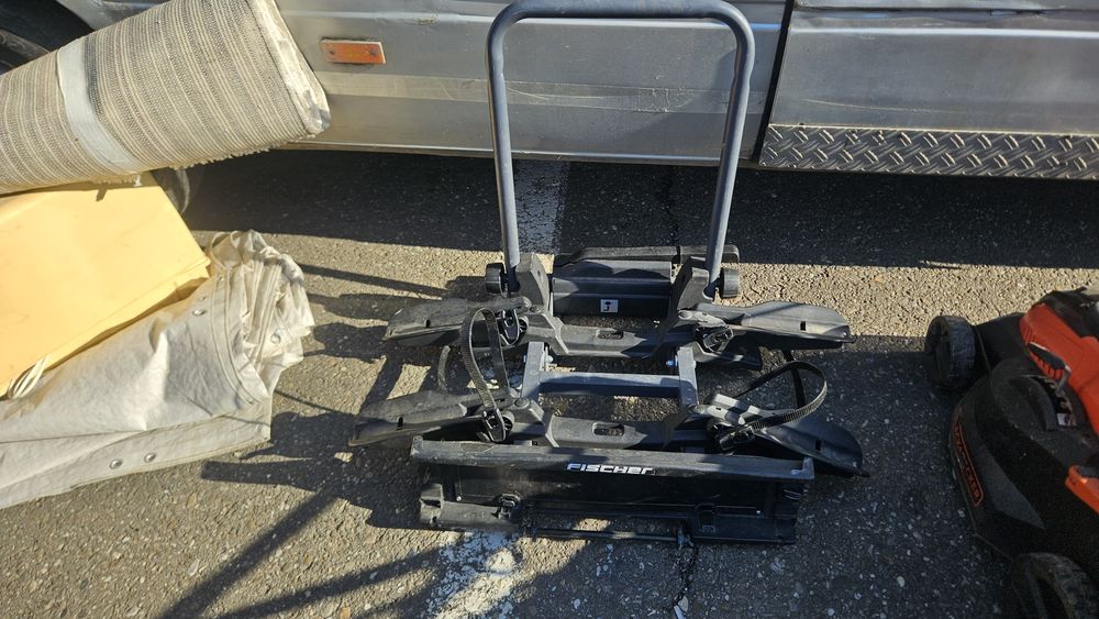 Suport 2  ,3 si 4 biciclete  pe carlig  si hayon  thule menabo atera eufab webler