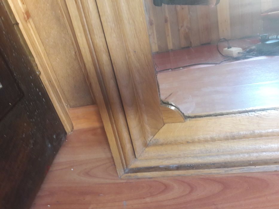 Oglinda veche rama din stejarar masiv