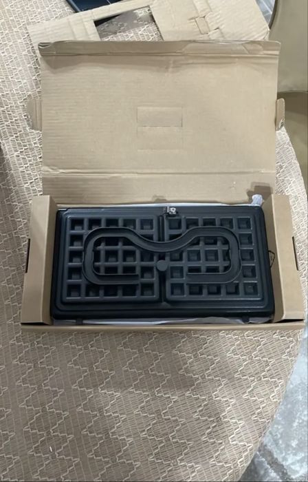 Продам Грильницу Braun SnackMaker 5 SM5006