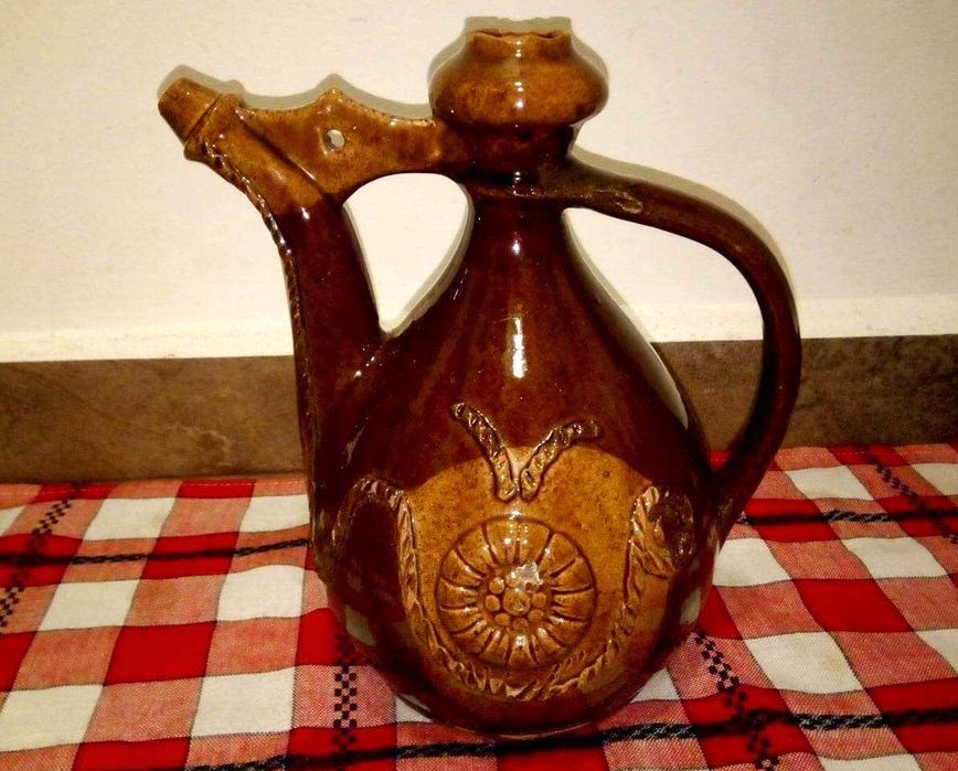 Стар крондир, бърдук, стомна