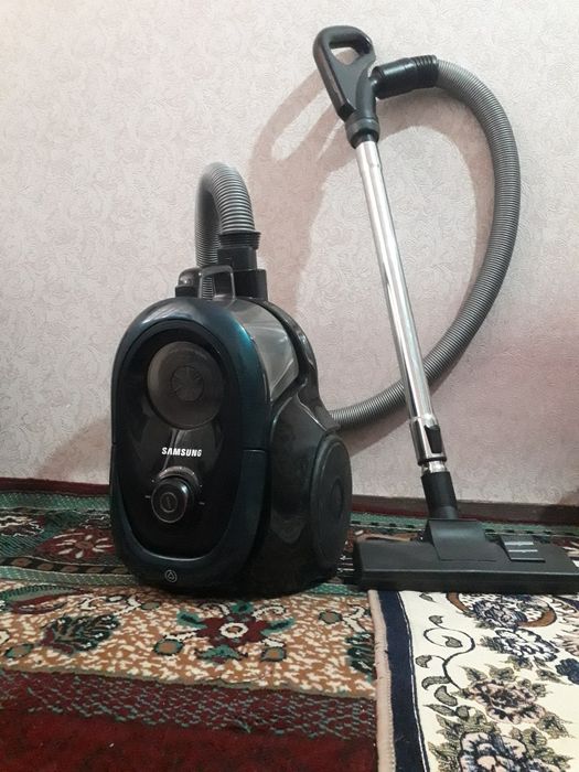 Срочно продам пылесос