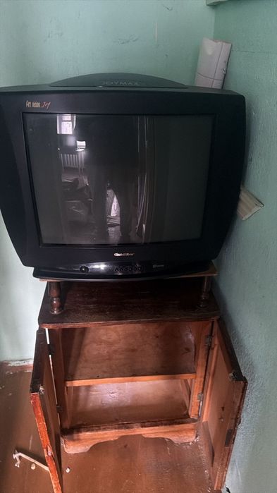 Продам телевизор