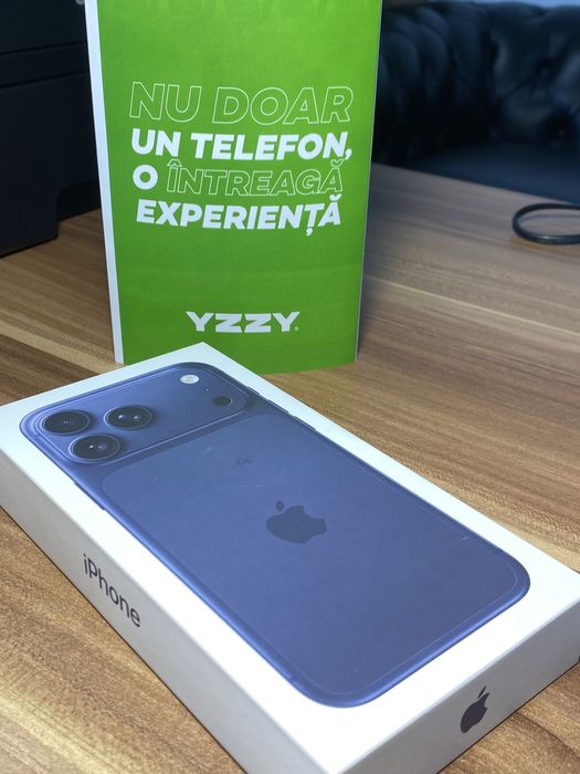iPhone 17 Pro Max • 256 GB • Deep Blue