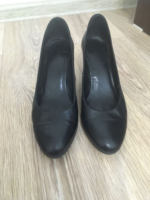 Продам туфли 37 размер