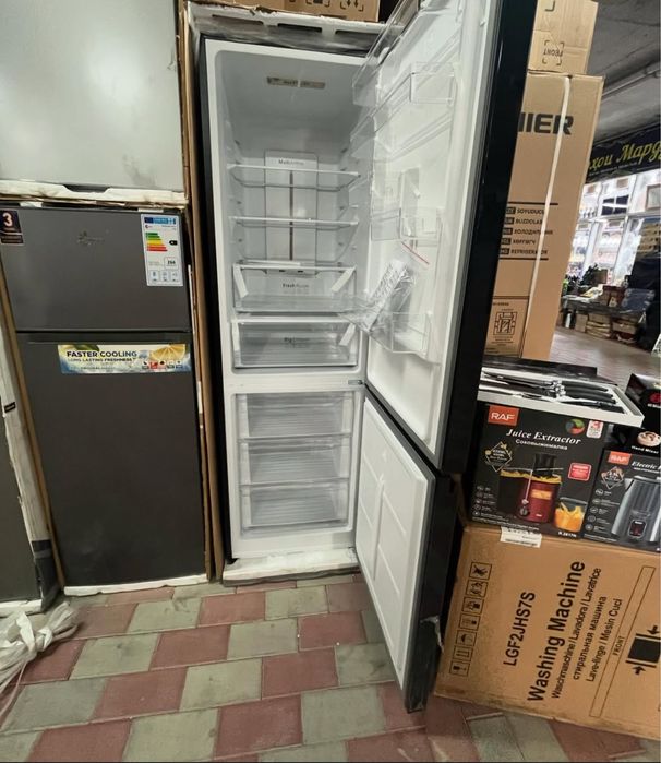 Продам холодильник новый