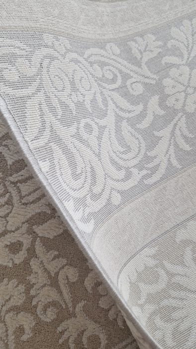 Продам ковер 2×2