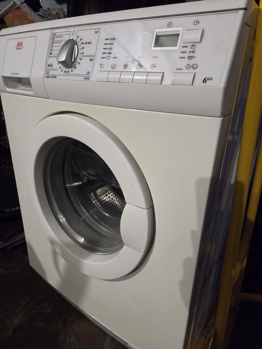 Пералня AEG L54840