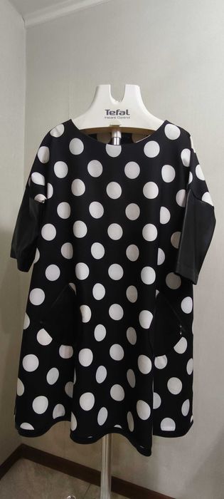 Продам платья б/у в отличном состоянии.