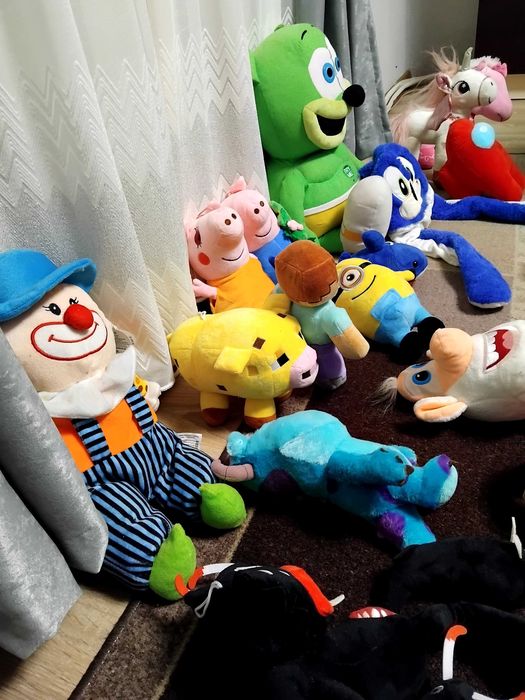 Разпродажба на играчки почти неизползвани