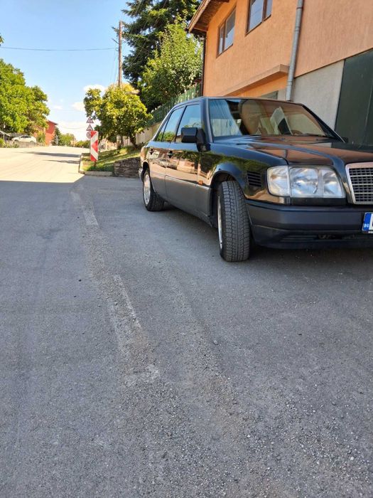 Mercedes-Benz E250 климатик