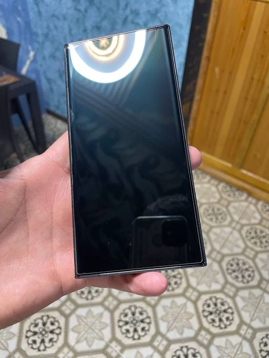 Samsung S23 Ultra Amerikansiy Xotira 256 GB ideal