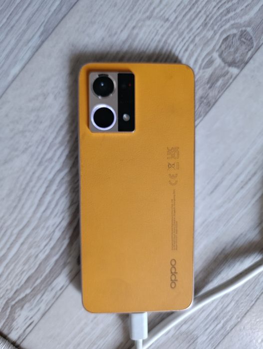 Oppo reno 7 в хорошем состоянии