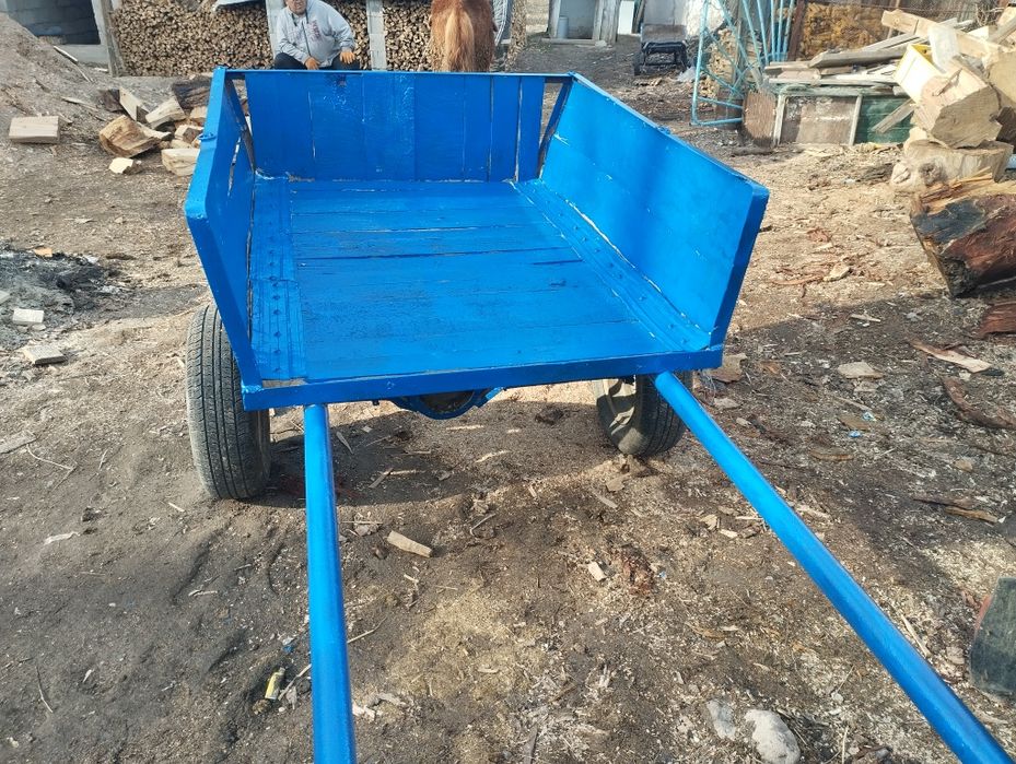 Продам две брички