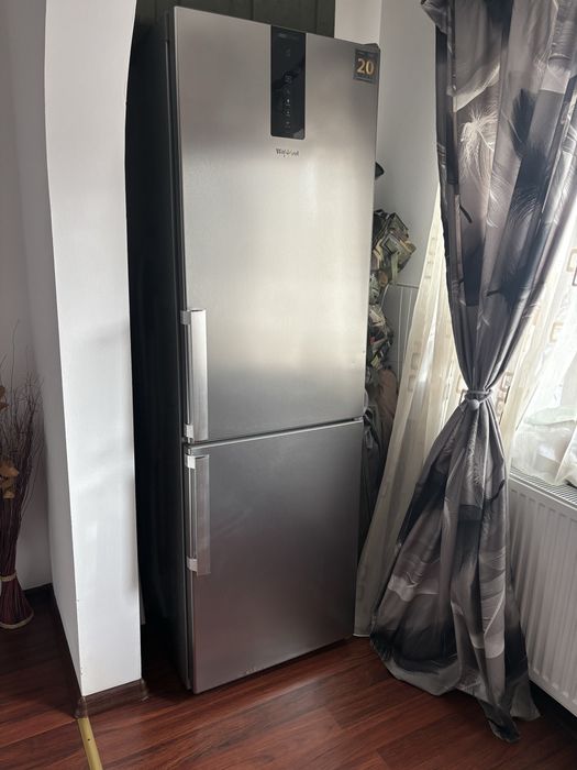 Vand frigider  whirlpool