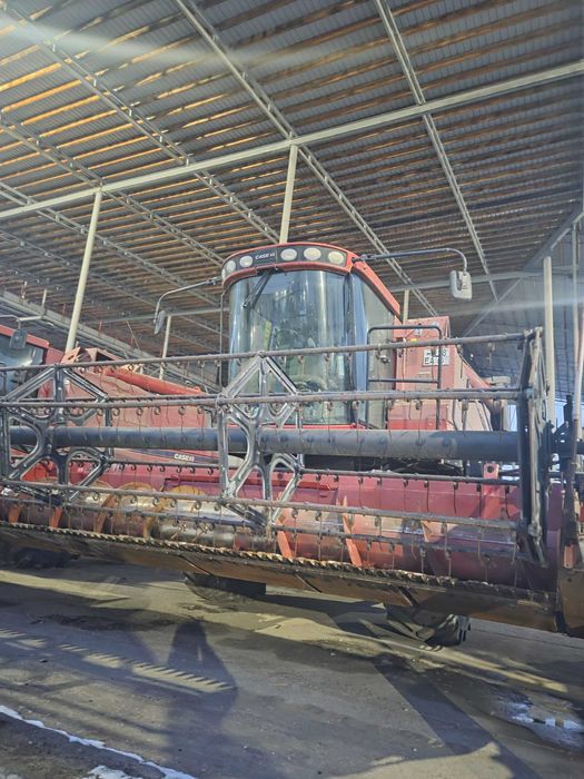 Зерноуборочный комбайн / ДОН