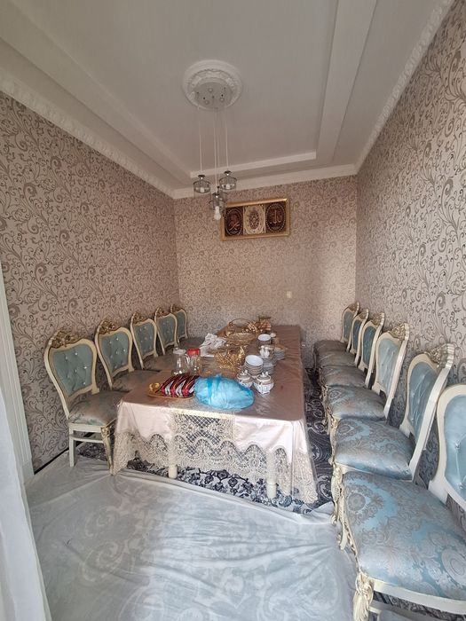Hovli sotiladi srochna