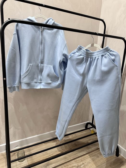 Продаю вещи женские