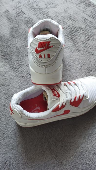 Мъжки маратонки Nike Air Max 90 (80€)