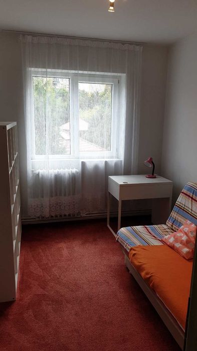 inchiriez apartament 3 camere in manastur