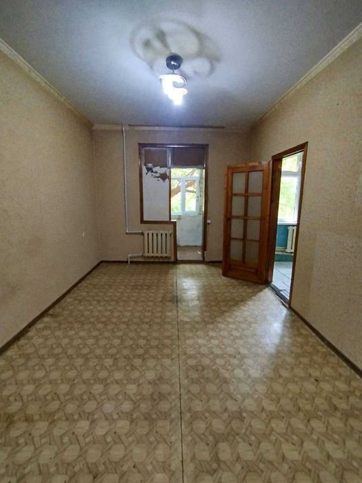 Продается 1в2/2/4 Массив Феруза Ор-р Согдиана Балкон 1,5х3 Без ремонта