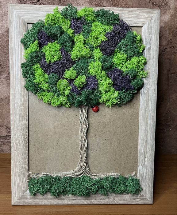 Дървото на живота със скандинавски мъх