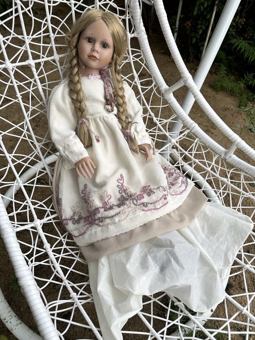 Papusa de colectie stantata